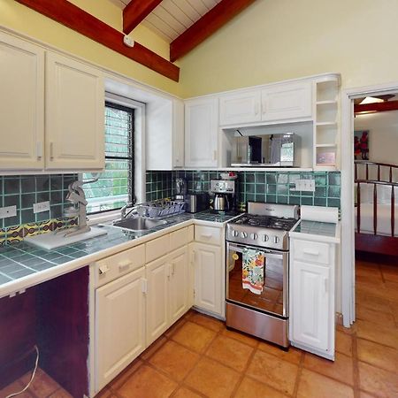 Condo #27 @ Beachside Villas Dangriga Exterior photo