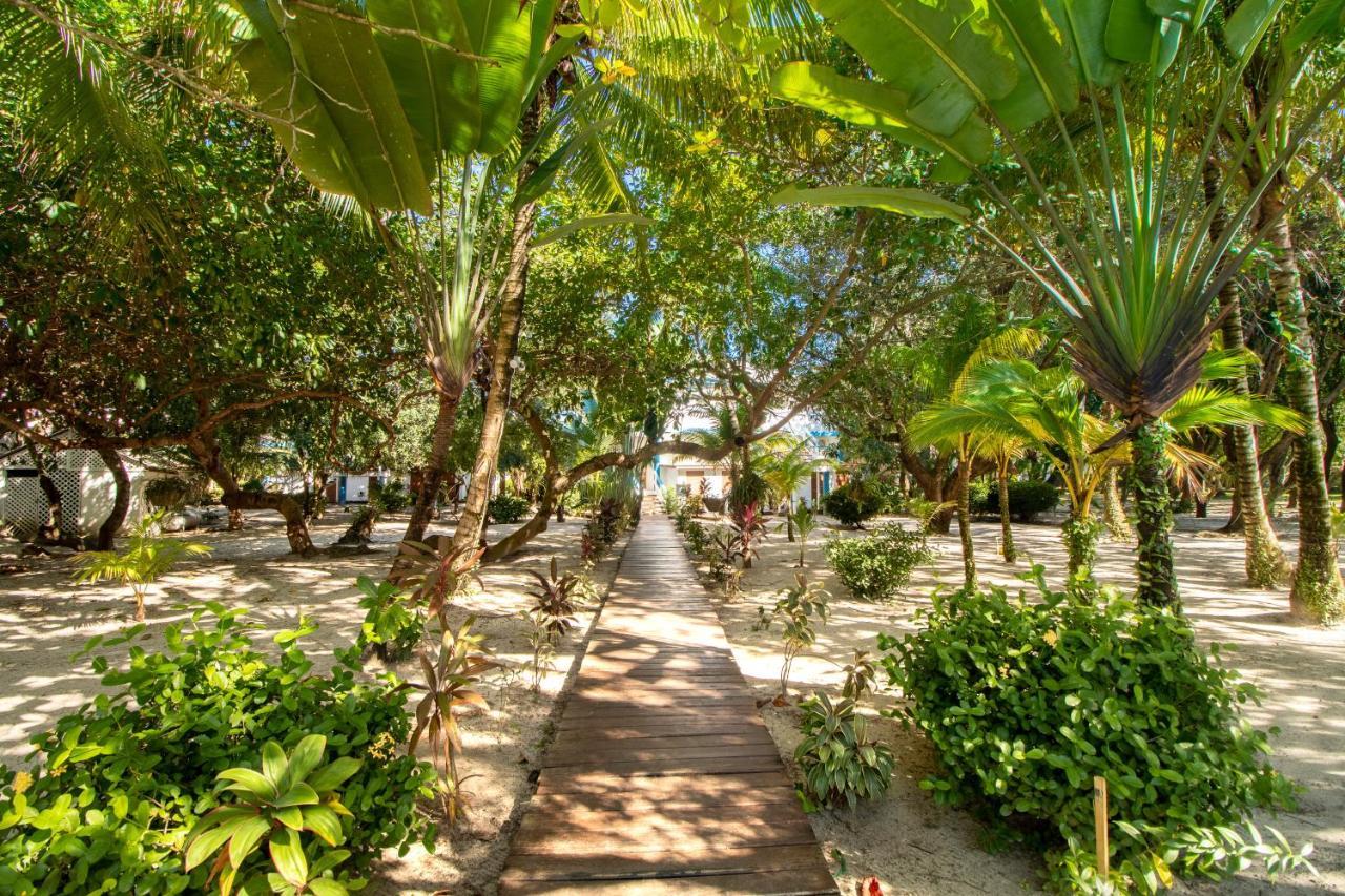 Condo #27 @ Beachside Villas Dangriga Exterior photo
